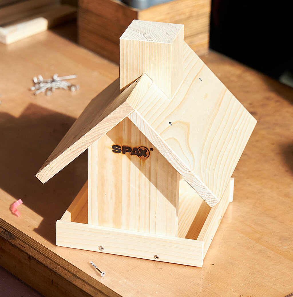 Futterhaus selbst bauen