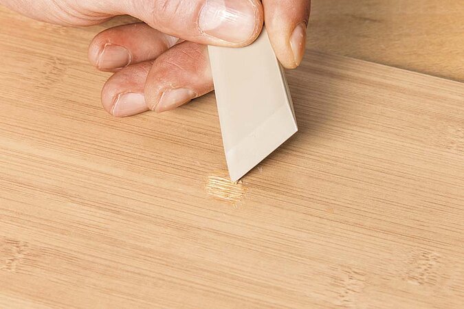Holzboden ausbessern Wachskitt