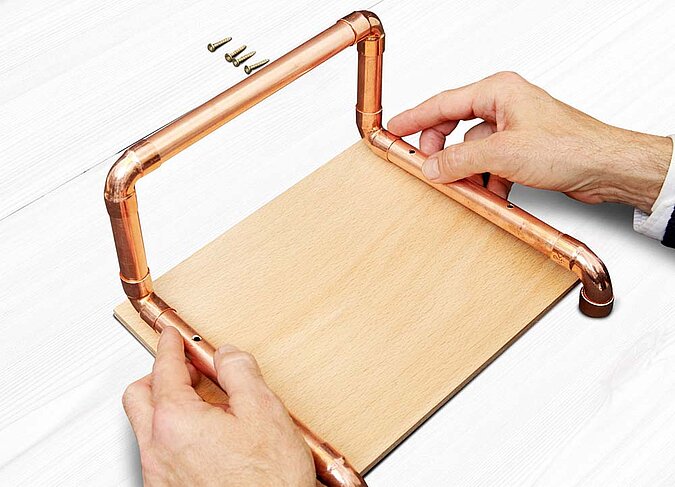 Laptophalter Ständer Kupfer zusammenbauen