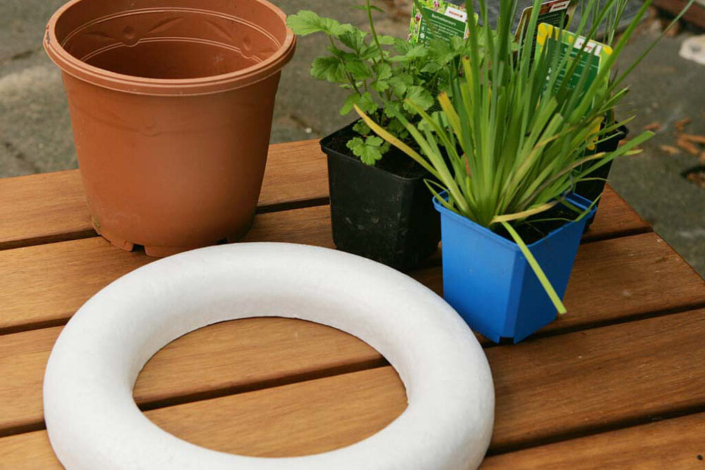 Materialien für Schwimminsel