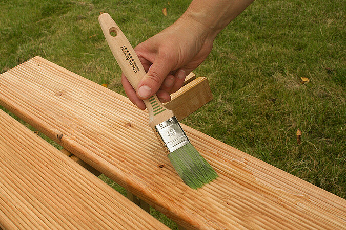 Gartenbank aus Beton und Holz