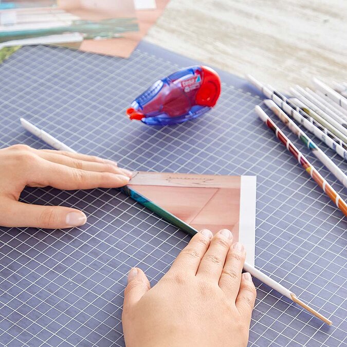 Wanddeko Stern Papierrollen Zeitschrift aufrollen