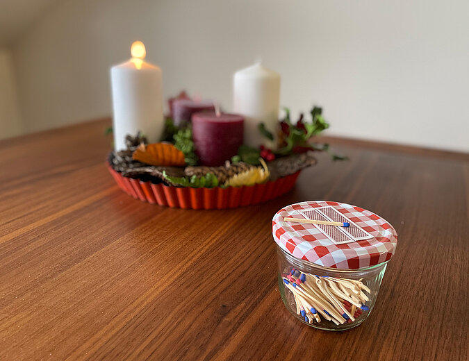 DIY Academy-Upcycling-Einmachglas Streichhoelzer-final-02
