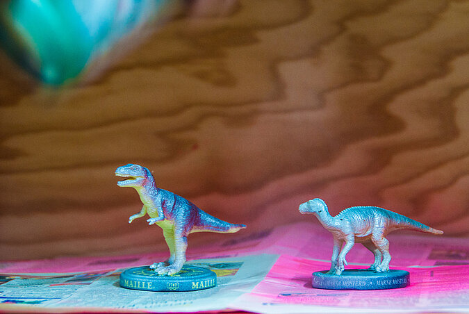 Mitgebsel: Dinos grundieren