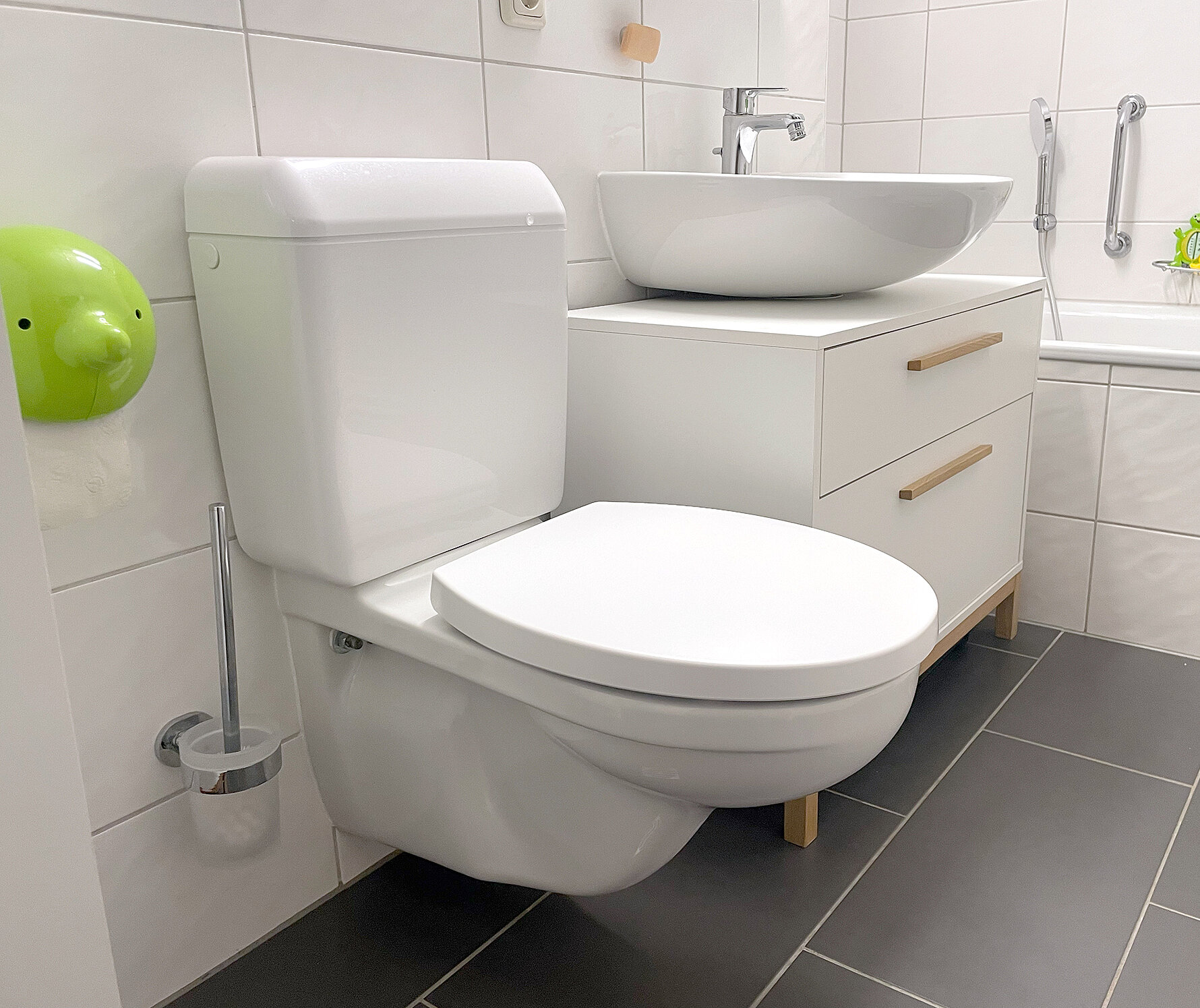 WC-Sitz richtig wechseln & pflegen