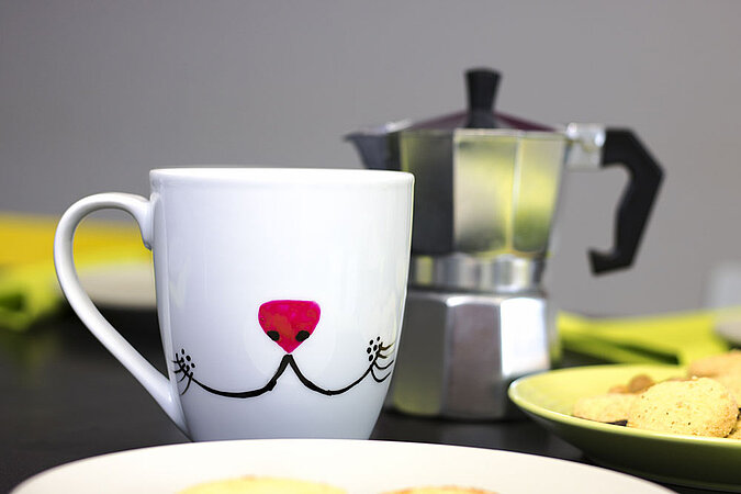 Tasse mit Hasengesicht