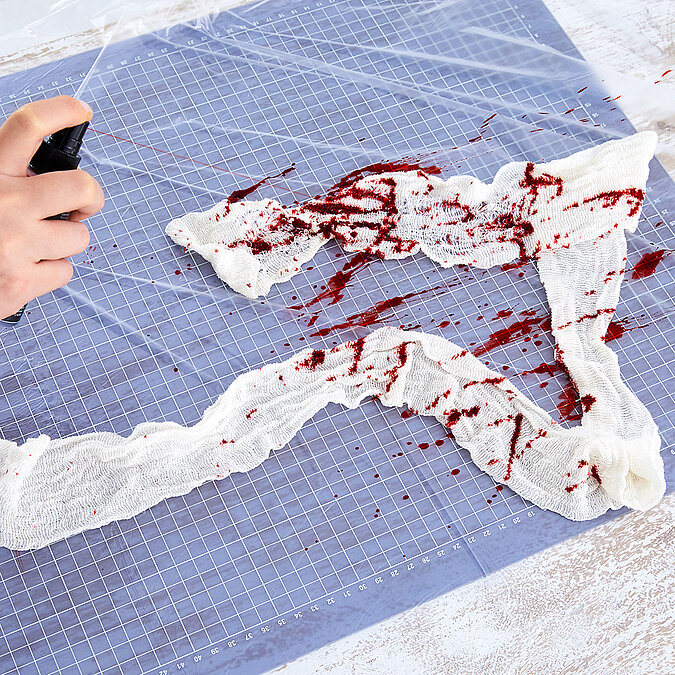 Leuchtende DIY-Deko zu Halloween