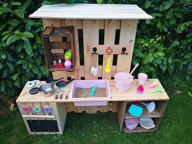 Kinderküche für draußen