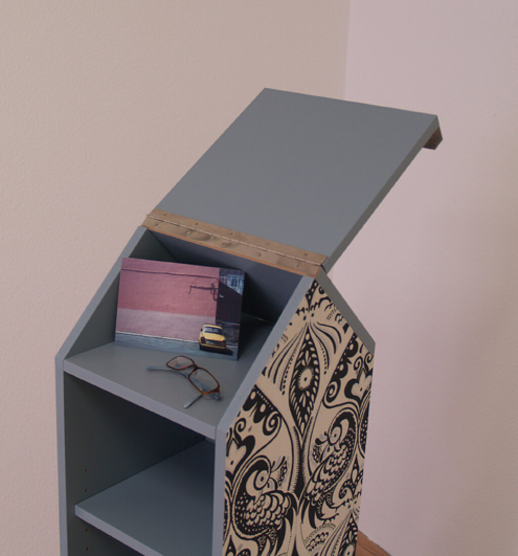 Bücherregal mit Geheimfach