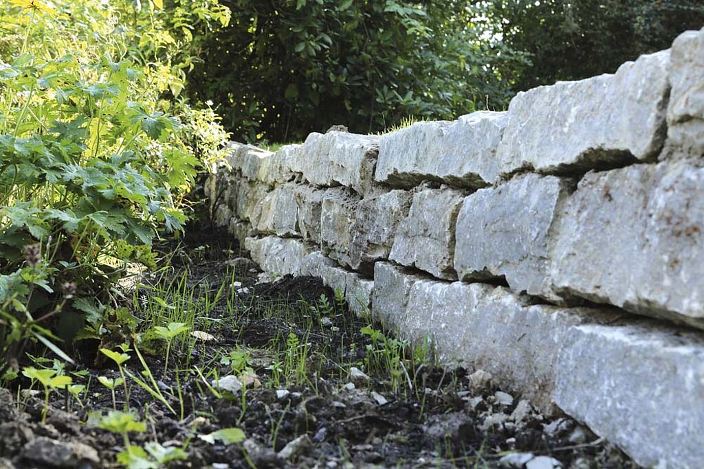 Trockenmauer anlegen