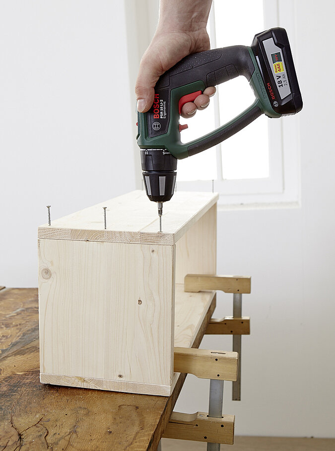Grilltisch: Holzkasten bauen