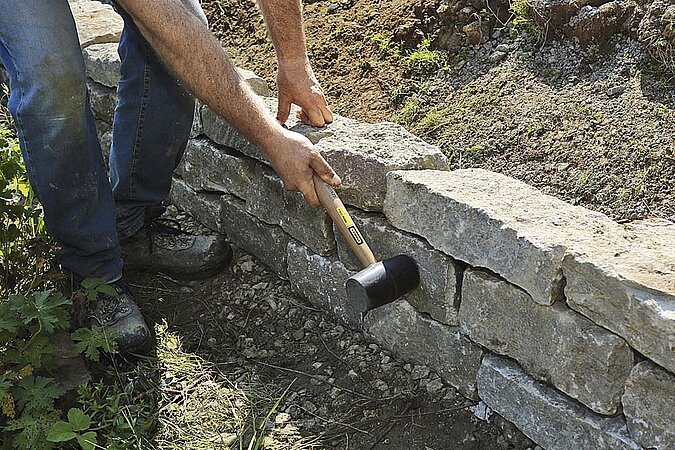 Trockenmauer anlegen
