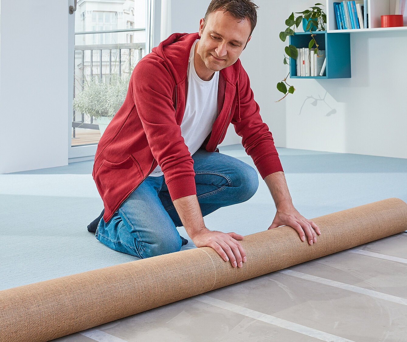 Teppich selbst verlegen - Schritt-Anleitung für Selbermacher/innen