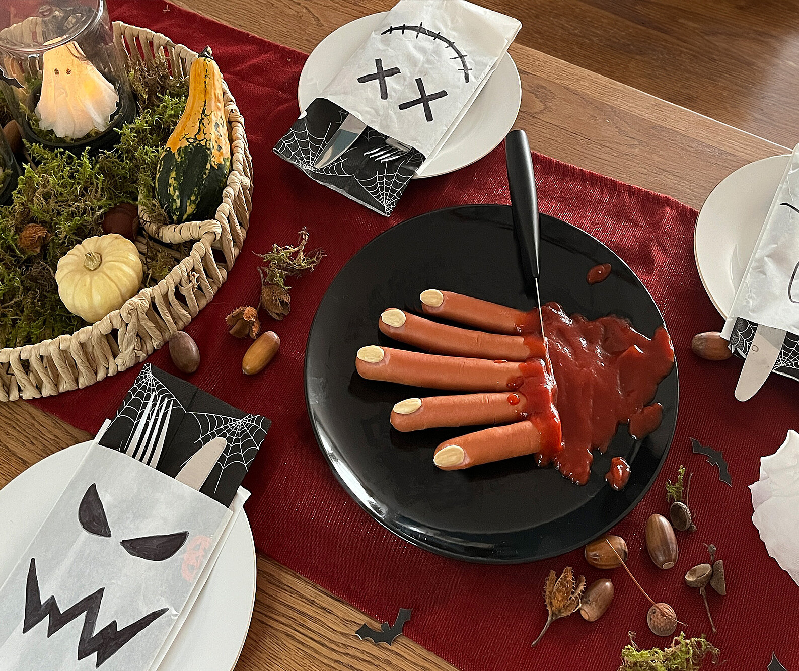 Tischdeko für die Halloween-Party