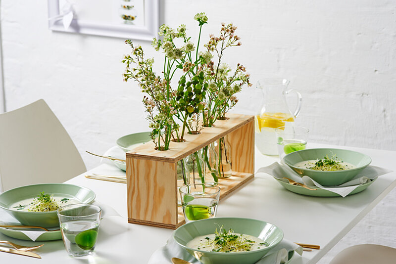 Glasflaschen-Upcycling für Blumen