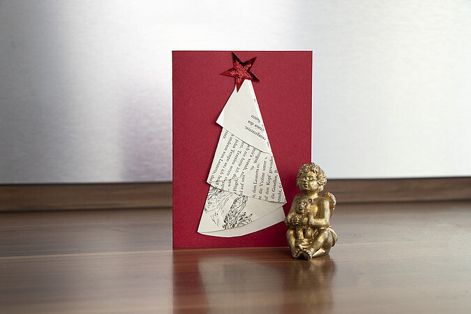 Weihnachtskarten aus Buchseite