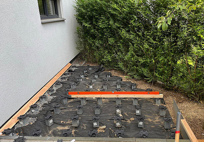 Terrasse mit Holzdecks vergrößern