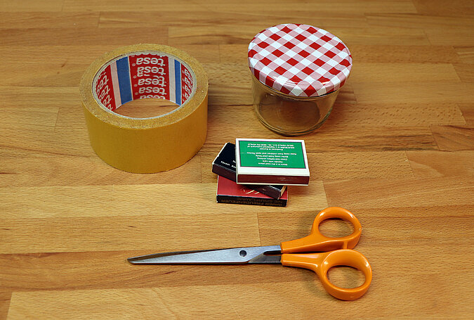 DIY Academy-Upcycling-Einmachglas Streichhoelzer-Material