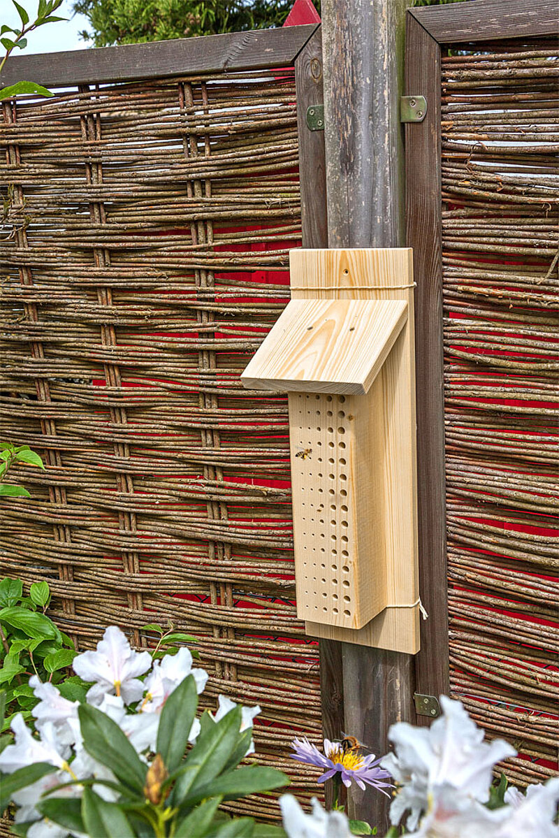 Bienenhotel Insektenhotel 