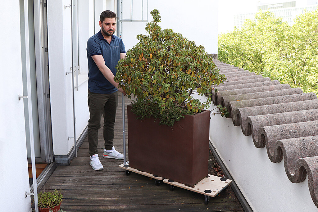 Terrassendielen auf Balkon verlegen