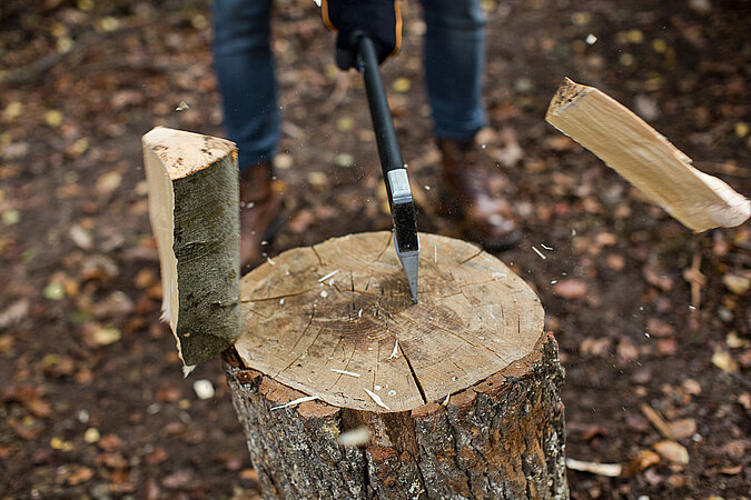 Fiskars-Holz hacken-02