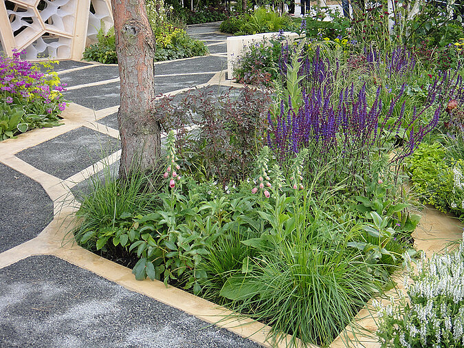 Wege im Garten pflastern