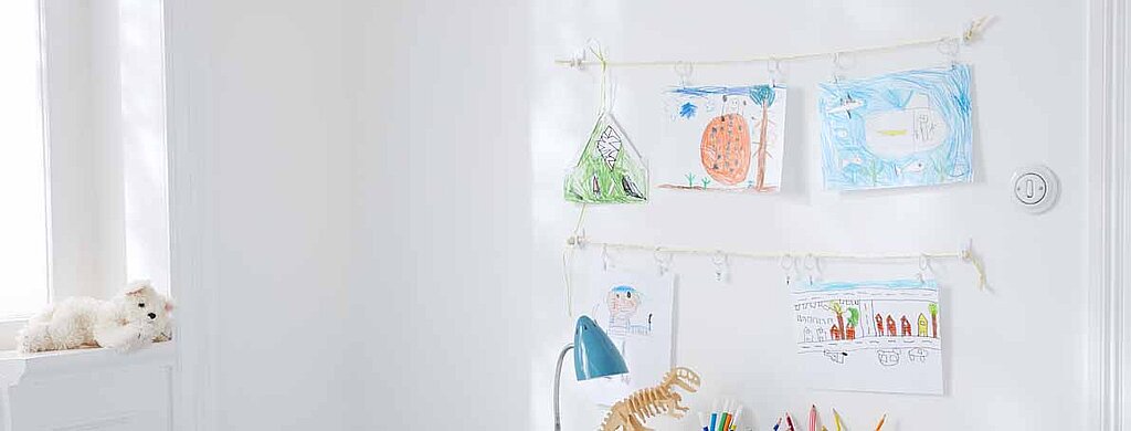 Bilder im Kinderzimmer aufhängen