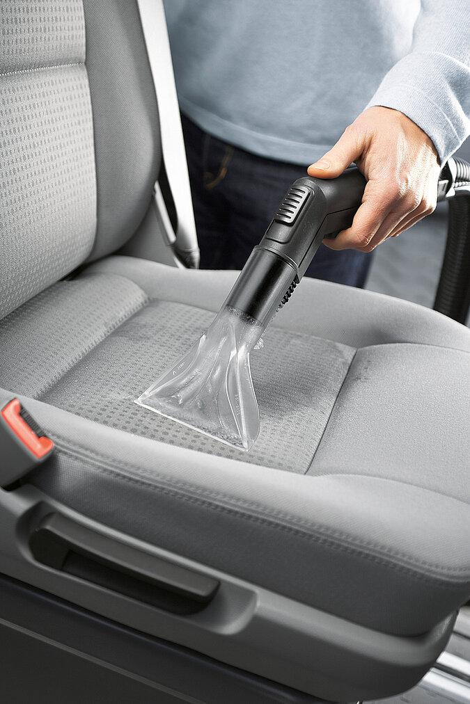 Auto selbst waschen – Innen und Außen