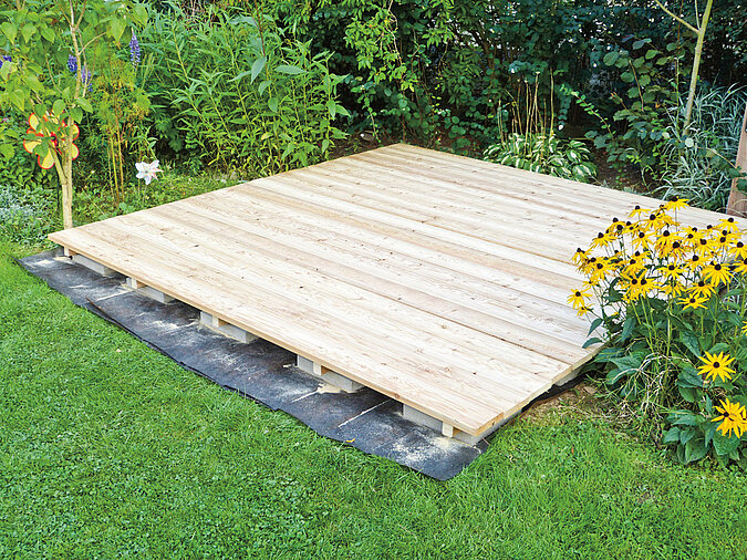 Holzdeck: Dielen probehalber auslegen