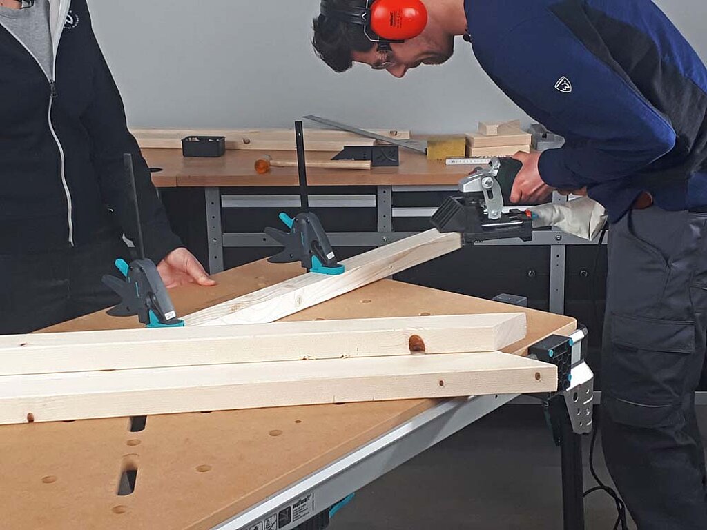 Hundebox Hundehütte bauen