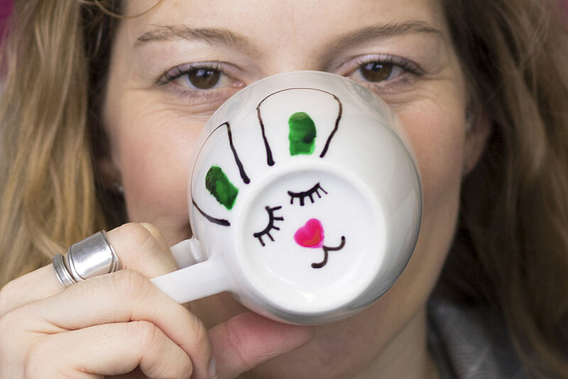 Tasse mit Hasengesicht