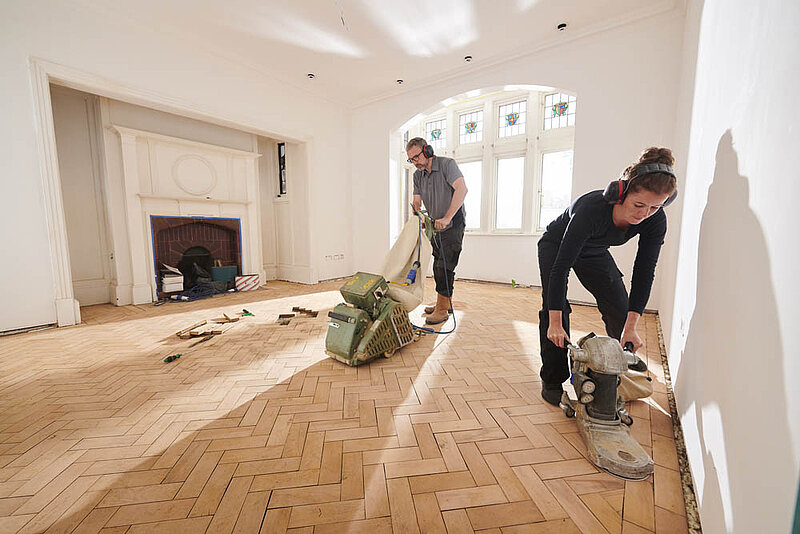 Parkett schleifen pflegen renovieren