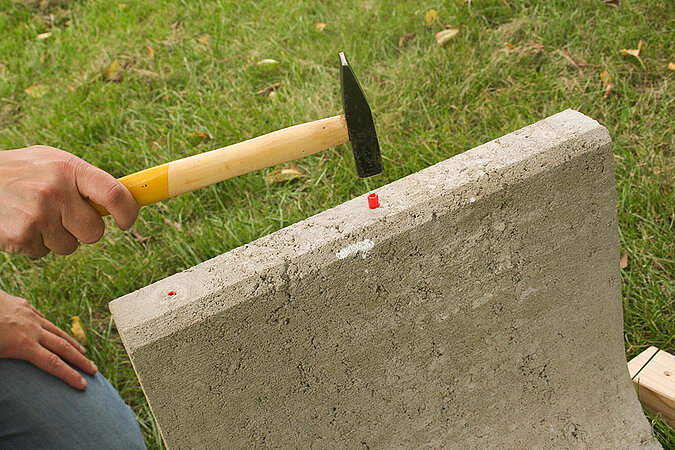 Gartenbank aus Beton und Holz