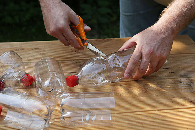 PET-Flasche zerschneiden