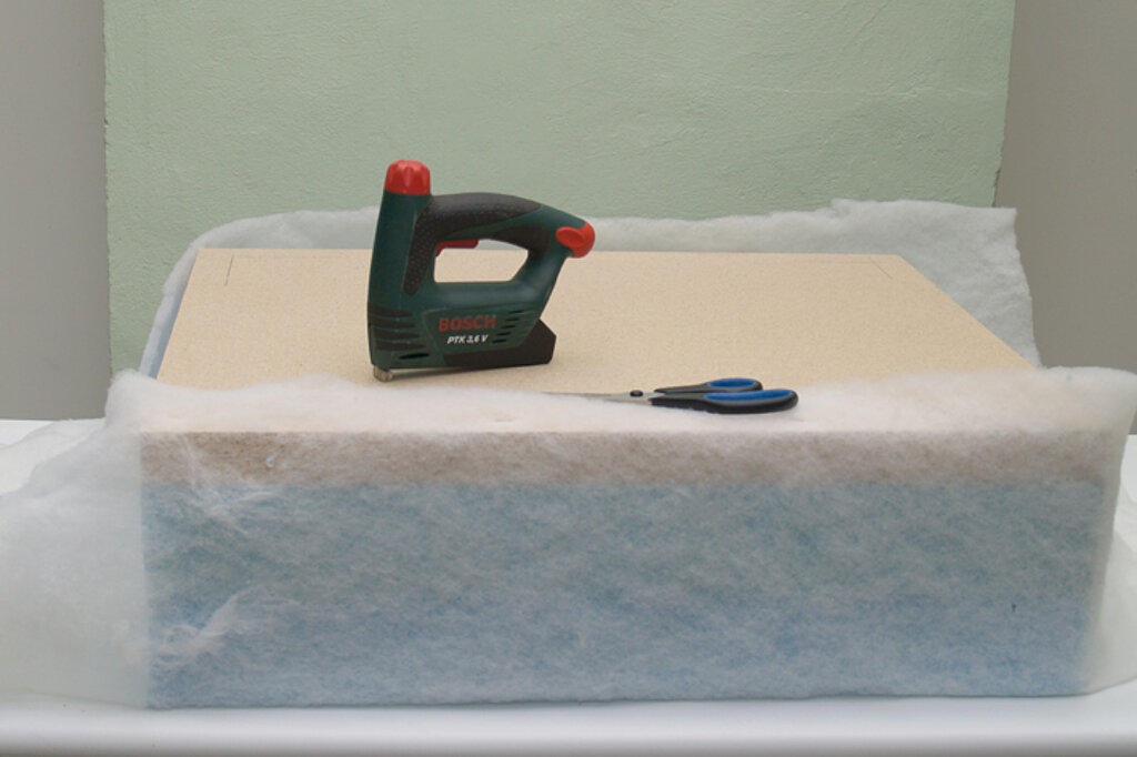 Hocker polstern: Vlies polstern