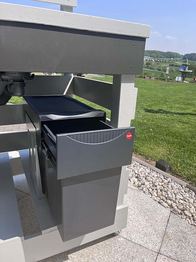 Outdoorküche Ausstattung Mülleimer