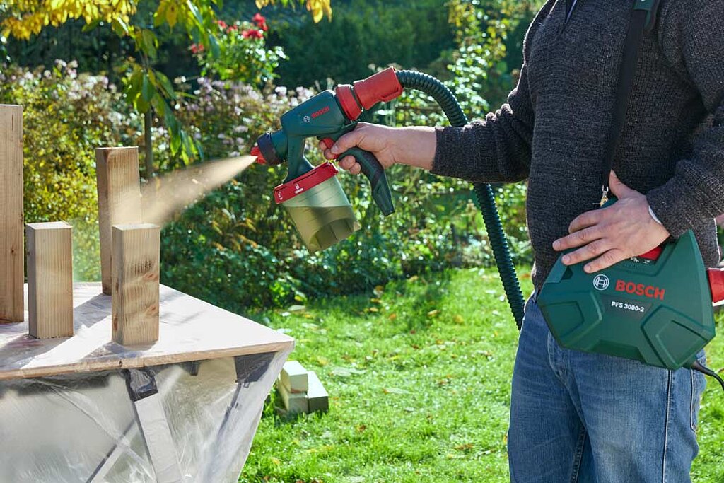 Beetbegrenzung aus Holzpflöcken