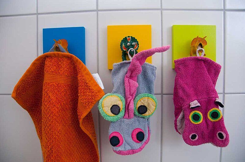 DIY Handtuchhaken mit Dinos