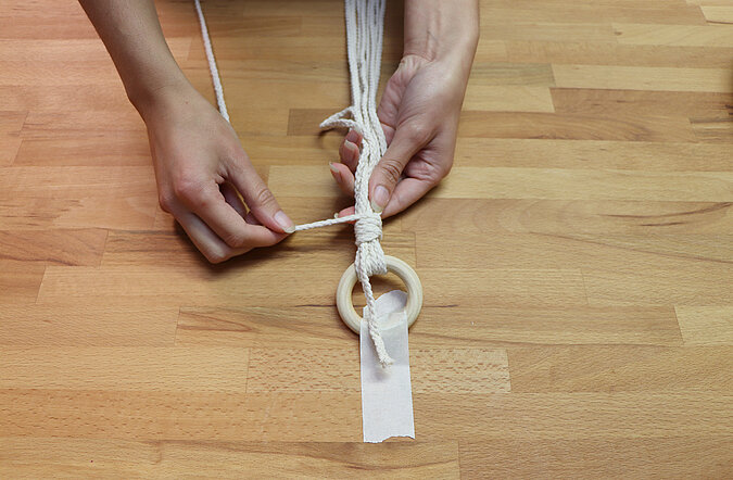 DIY Academy-Makramee-Vogeltraenke-Wickelknoten-04