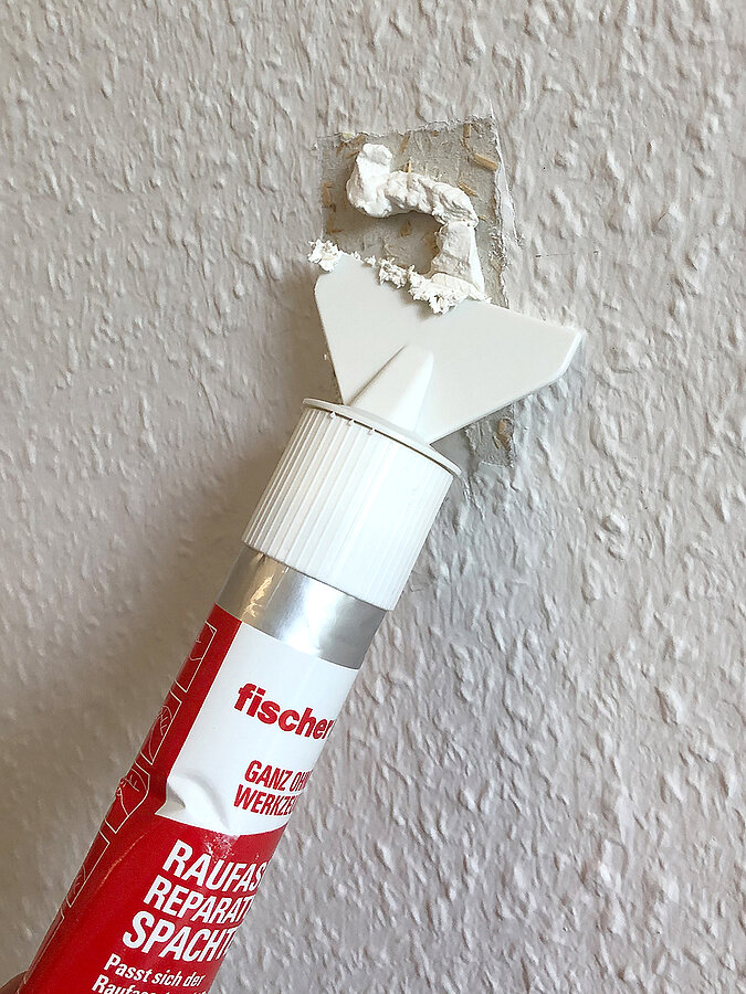 Reparaturspachtel Raufaser Löcher