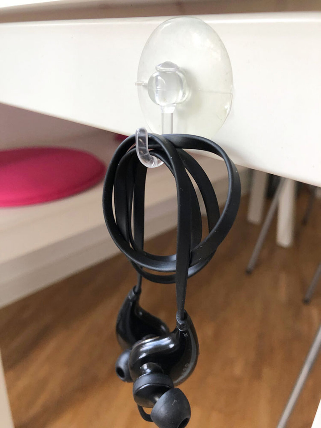 Homeoffice Hacks Tricks Tipps Haken Saugnapf Kopfhörer