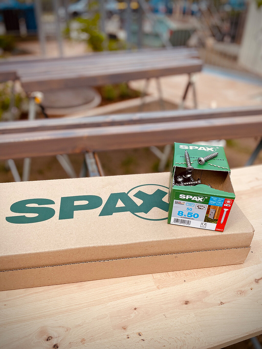 SPAX-andre.schwabe-Muelltonnenverkleidung-Edelstahlschrauben-02