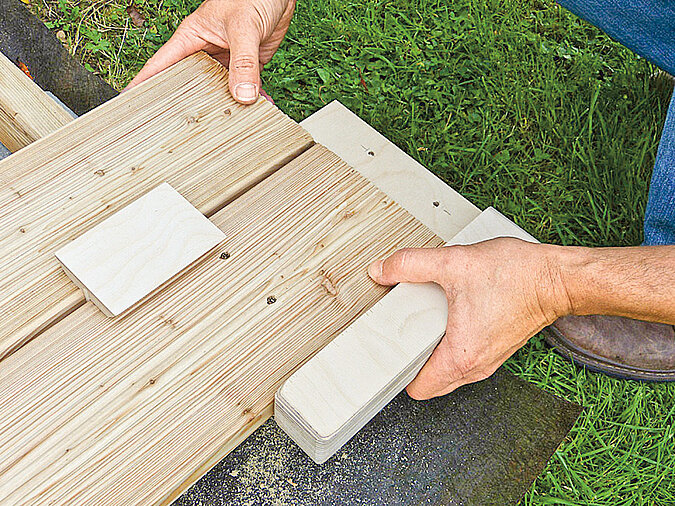 Holzdeck: Terrassendielen verlegen