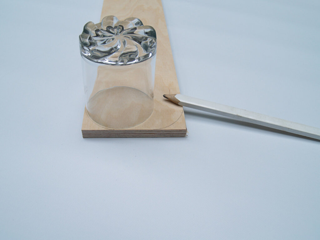 Wäschesack mit Gestell selbst bauen anzeichnen