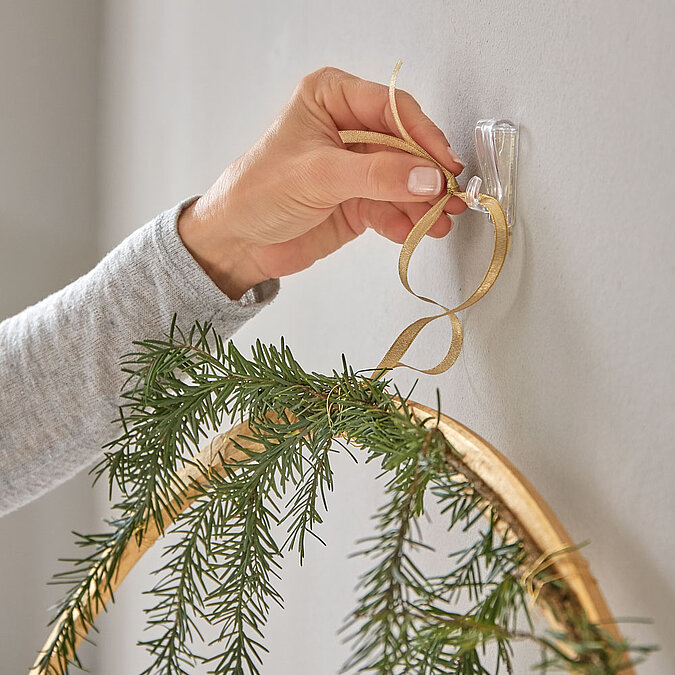 Adventskalender am Haken aufhängen