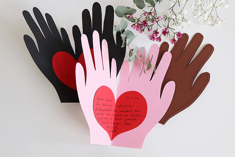 Karten zum Valentinstag basteln 