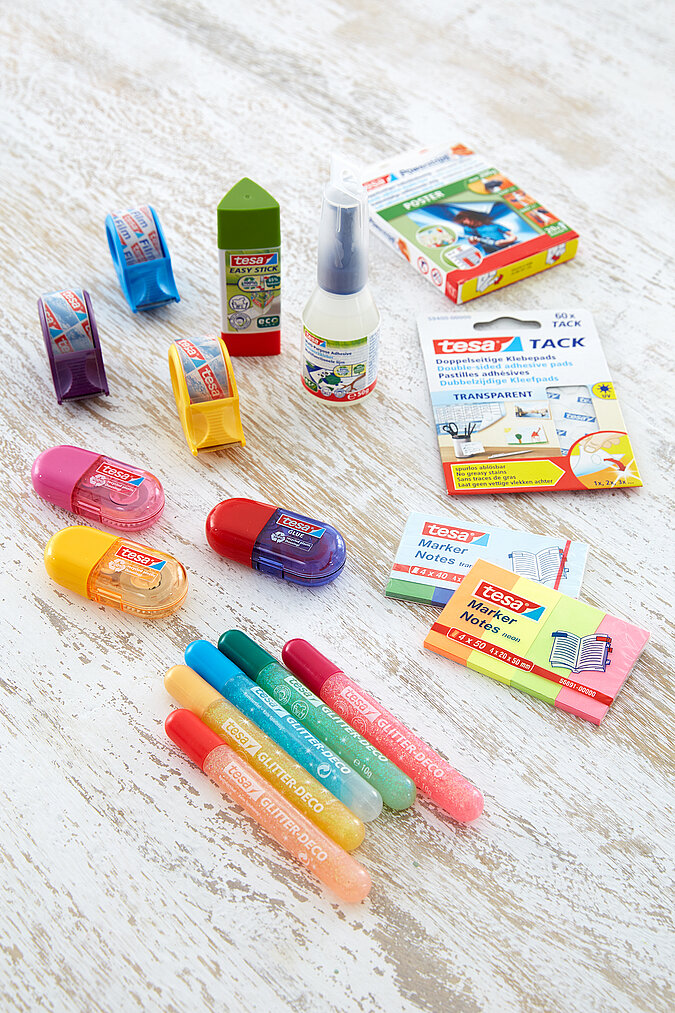 Einschulung Geschenkverpackung mit Bastelmaterialien und DIY Zubehör für die Einschulung