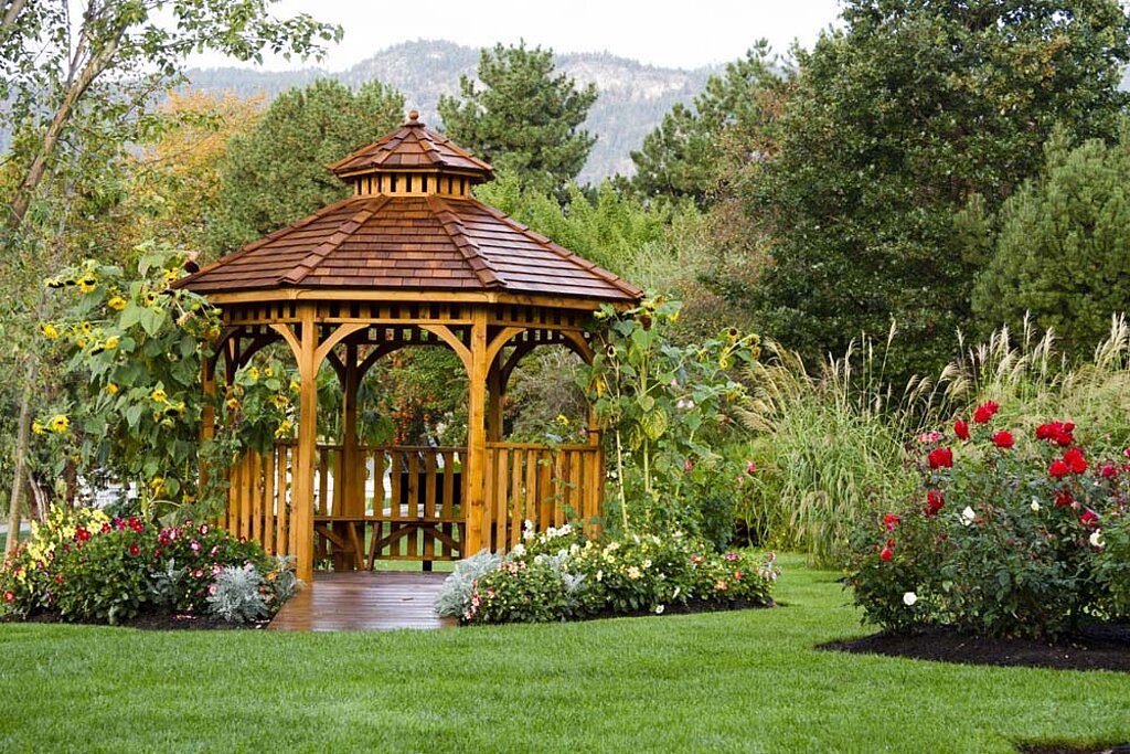 Sitzecke Pavillon im Garten