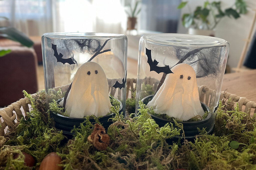 Beleuchtete Geister-Windlichter zu Halloween