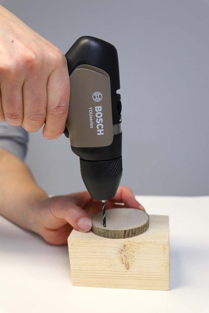 Schlüsselanhänger Schlüssel Holzscheibe bohren